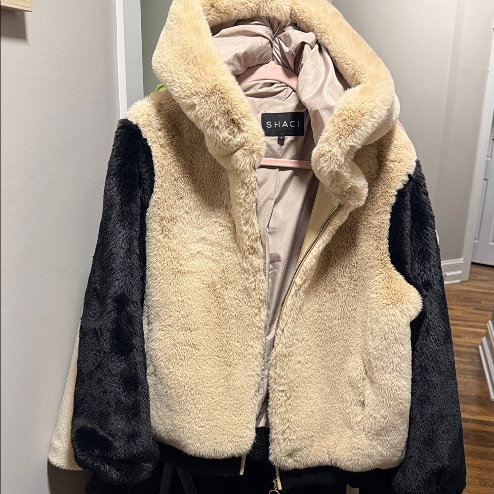 Women's Cozy Teddy Jacket - Cream and Black